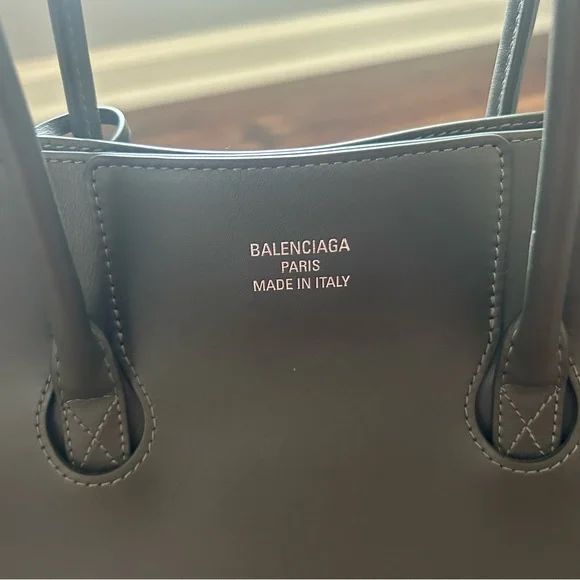 Balenciaga Medium Bel Air Carry All Dark Khaki Leather Tote - Picture 3 of 8